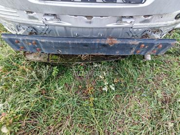 270 sedan sina zadnjeg branika za Toyota Avensis od 2009. do 2014. god.