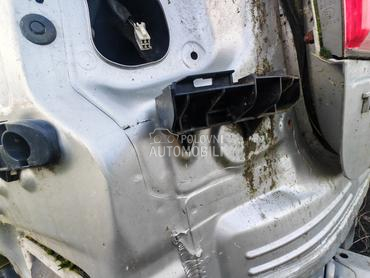 270 sedan nosači z branika za Toyota Avensis od 2009. do 2014. god.