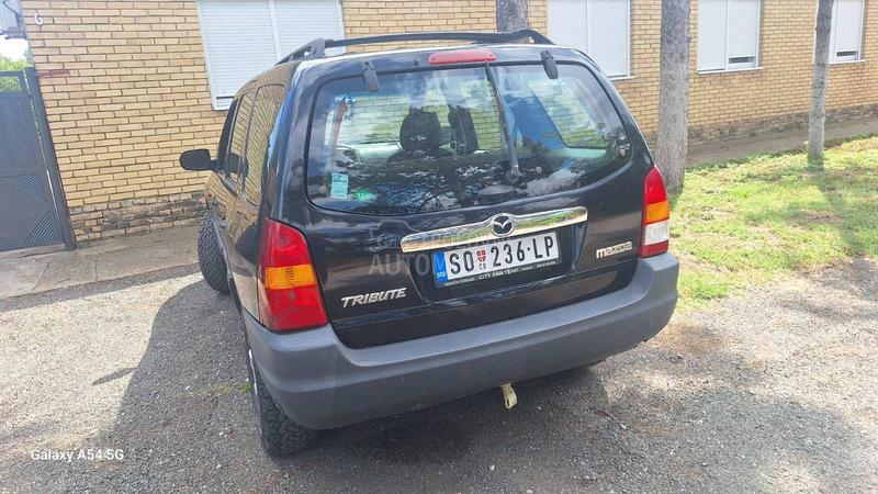 Mazda Tribute 2,0 i