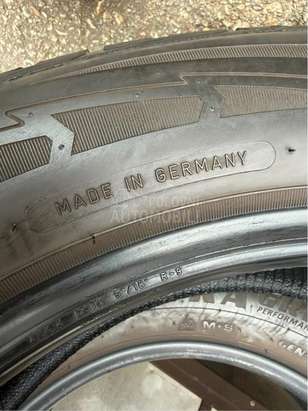 Goodyear 225/55 R17 Zimska