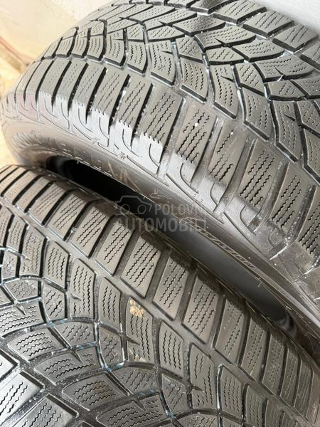 Goodyear 225/55 R17 Zimska