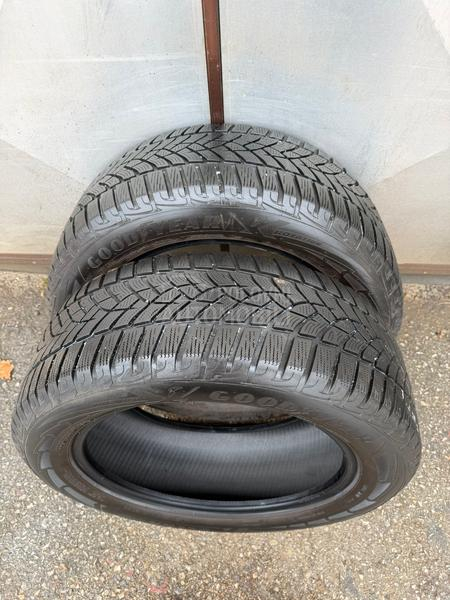Goodyear 225/55 R17 Zimska