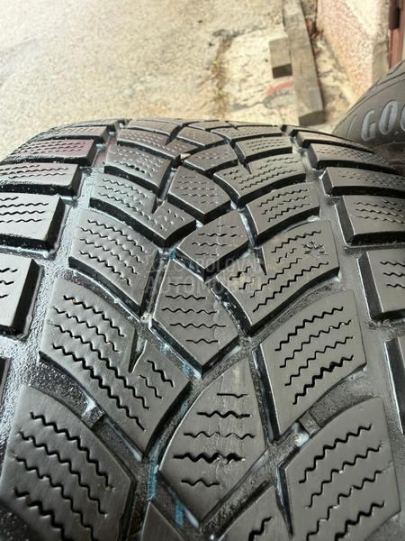 Goodyear 225/55 R17 Zimska