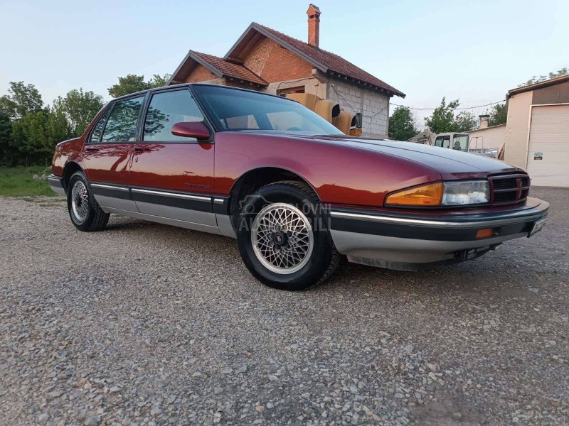 Pontiac Bonneville 3.8 NOV NOV