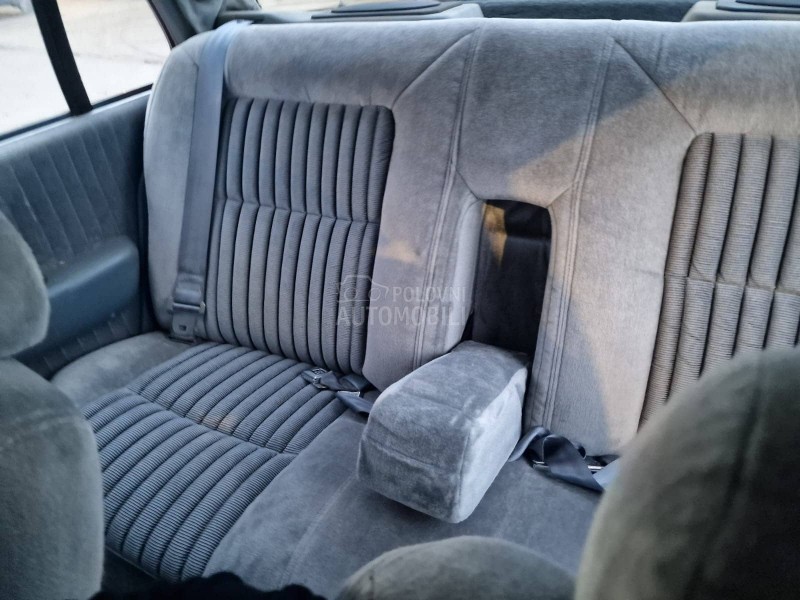 Pontiac Bonneville 3.8 NOV NOV