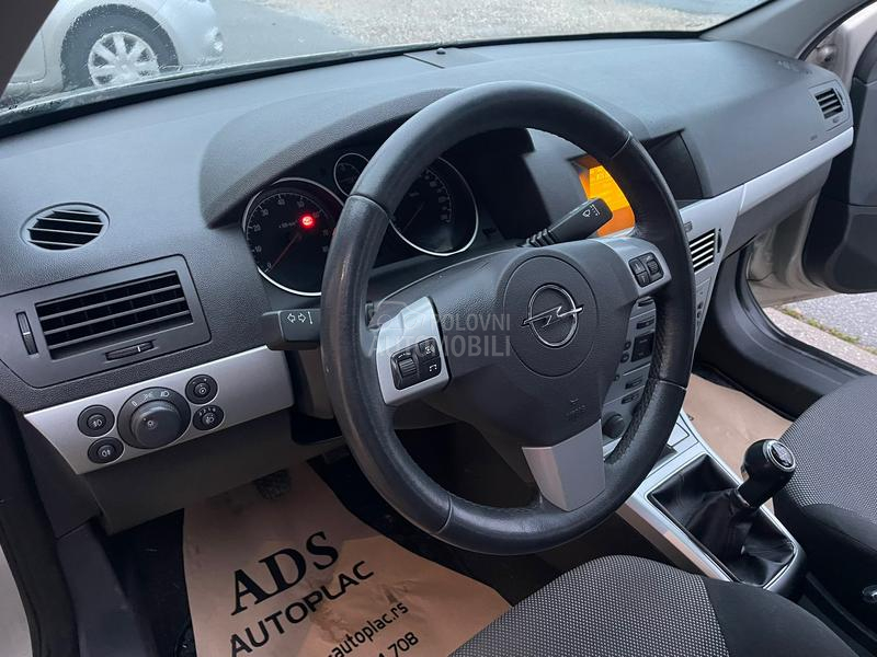 Opel Astra H 1.6 16V