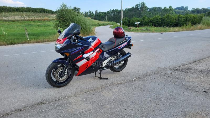 Honda CBR 1000 R