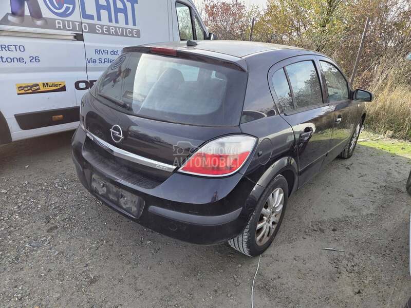 Opel Astra H 