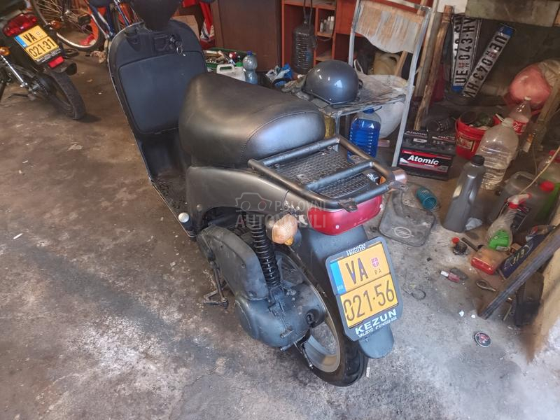 Piaggio Free