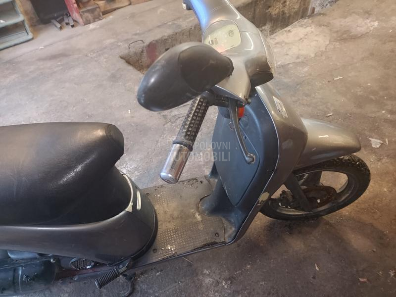 Piaggio Free