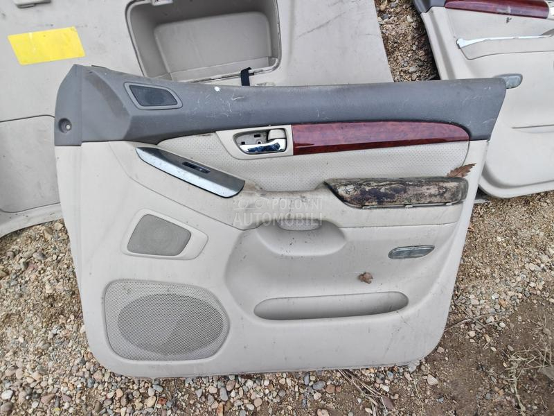 120 krem tapaciri vrata