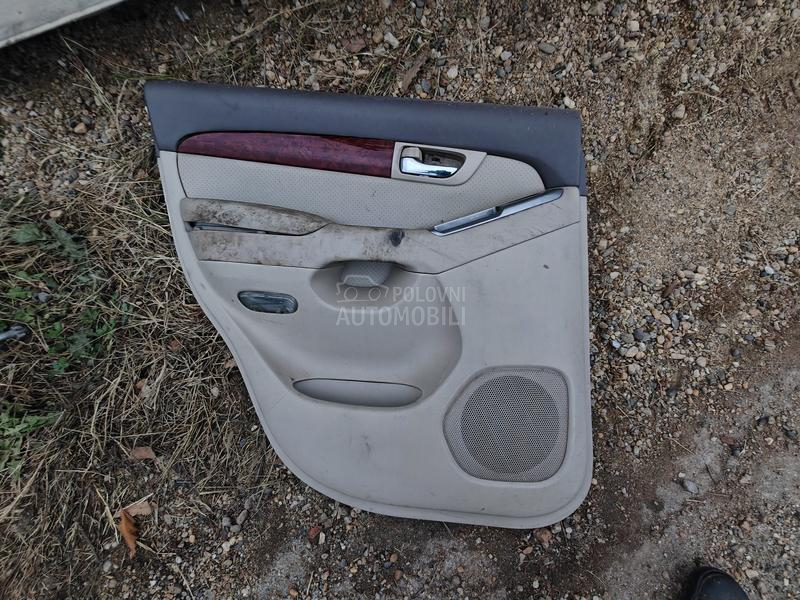 120 krem tapaciri vrata