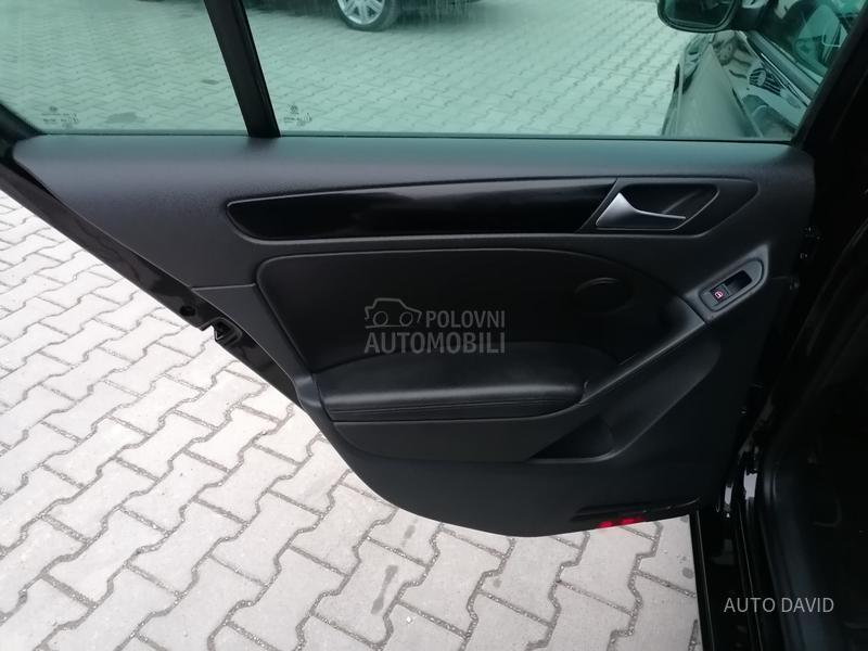 Volkswagen Golf 6 1.2B N.A.V.I. CH