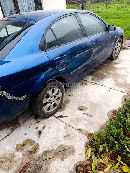 Mazda 6 2006. god. -  kompletan auto u delovima
