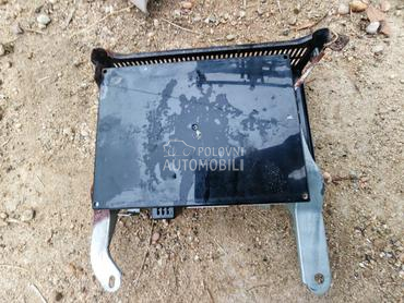 120 pojačalo za Toyota Land Cruiser