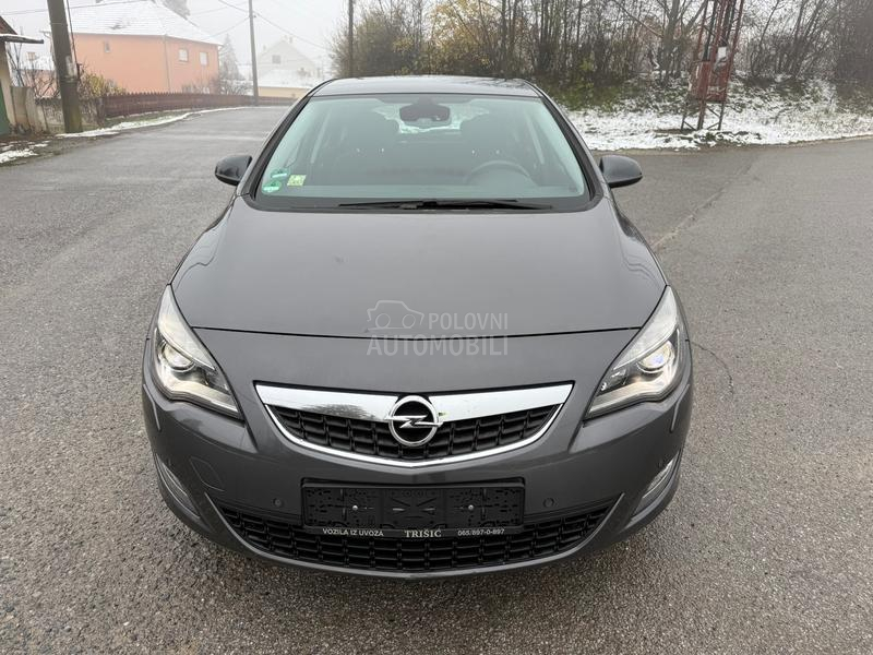 Opel Astra J 1.6 16v T.O.P 90000