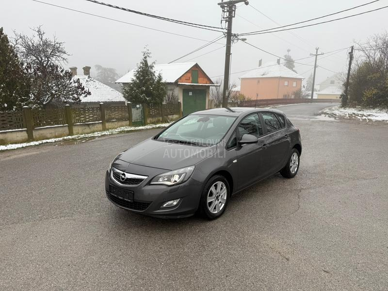 Opel Astra J 1.6 16v T.O.P 90000