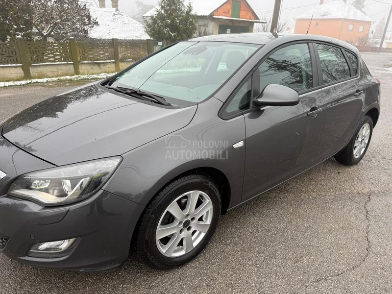 Opel Astra J 1.6 16v T.O.P 90000