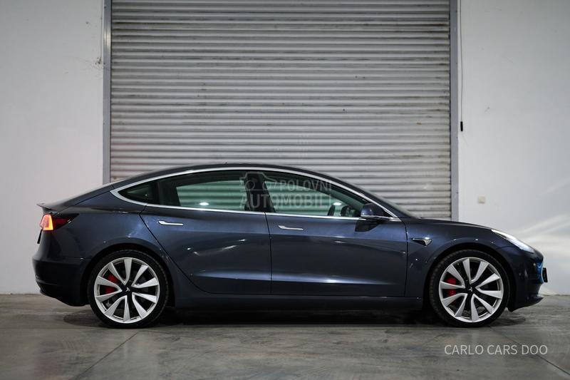 Tesla Model 3 Performance od 299e