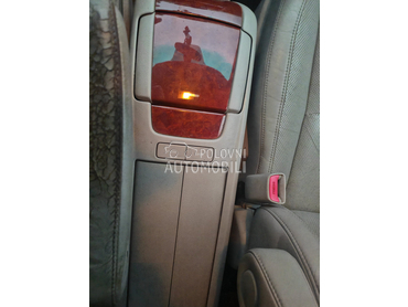 centralna konzola za Lexus RX 300 od 2004. do 2009. god.