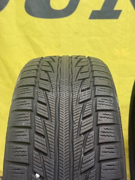 Nankang 215/45 R16 Zimska