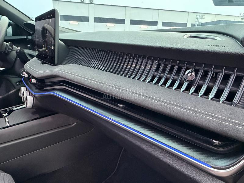 Škoda Superb SPORT LINE / 265 hp