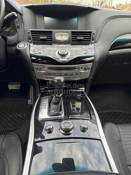 Infiniti M30 D S
