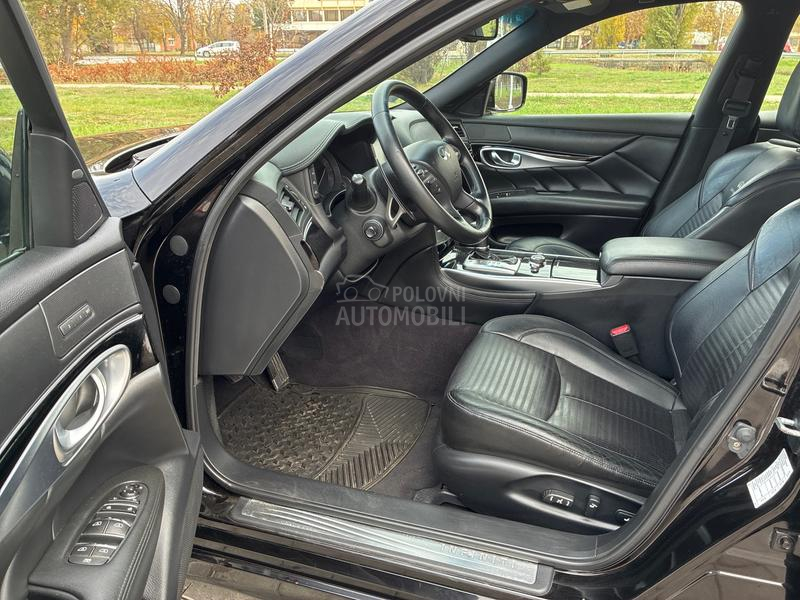 Infiniti M30 D S