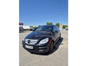 Mercedes Benz B 180 