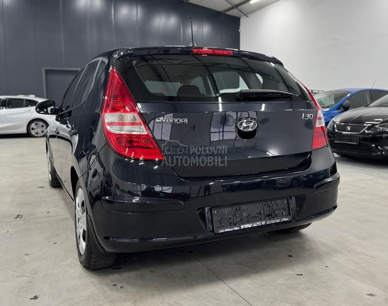 Hyundai i30 1.4b CH