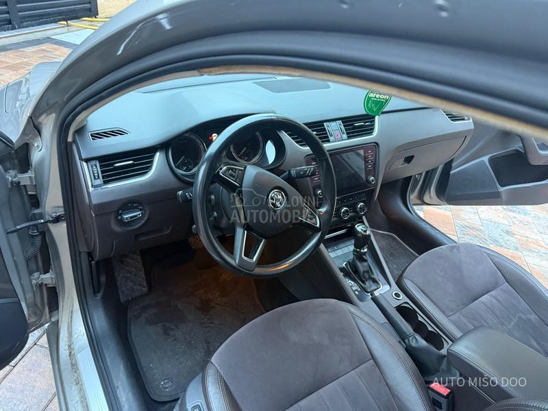 Škoda Octavia 2,0tdi DSG Laurent c