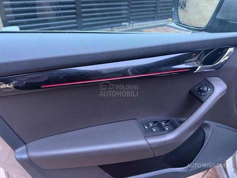 Škoda Octavia 2,0tdi DSG Laurent c