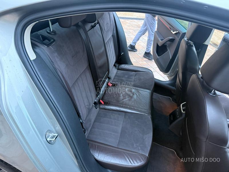 Škoda Octavia 2,0tdi DSG Laurent c