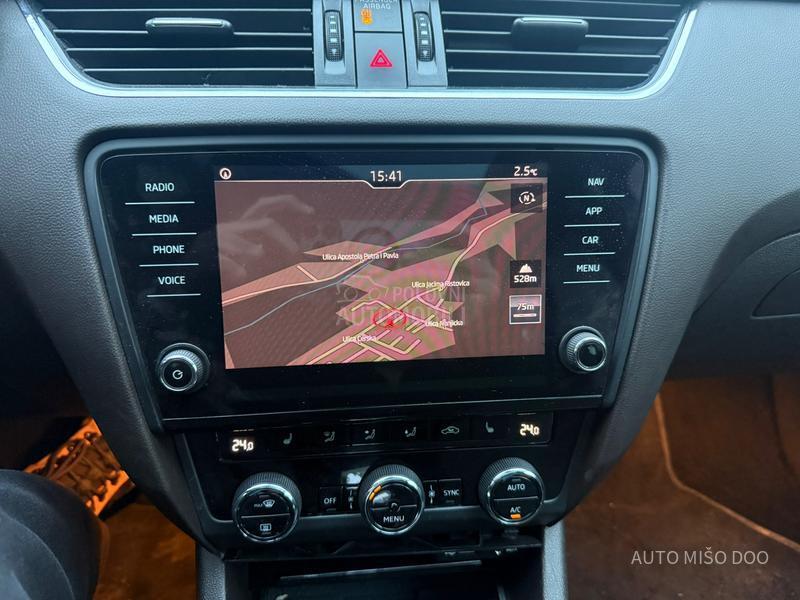 Škoda Octavia 2,0tdi DSG Laurent c