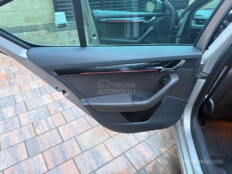 Škoda Octavia 2,0tdi DSG Laurent c