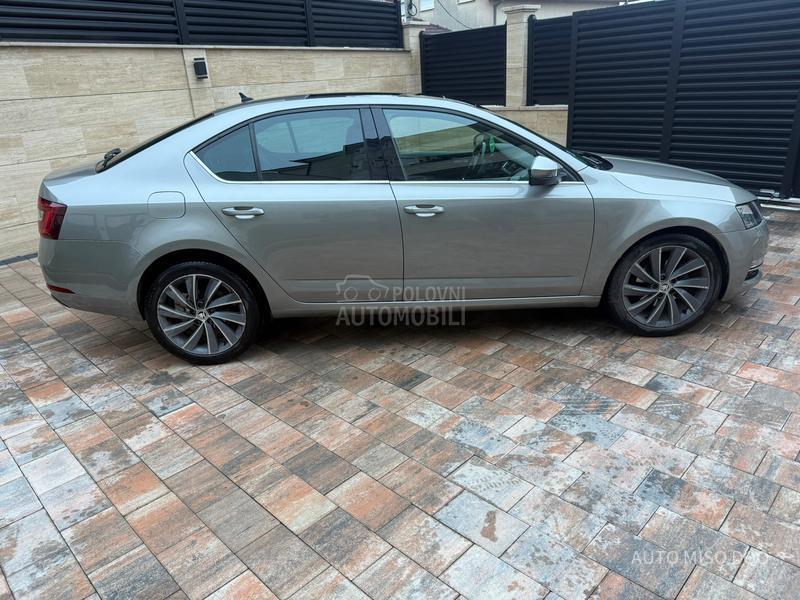 Škoda Octavia 2,0tdi DSG Laurent c