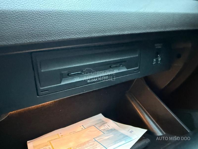 Škoda Octavia 2,0tdi DSG Laurent c
