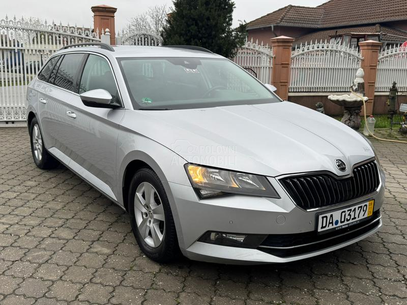 Škoda Superb 2.0 tdi DSG