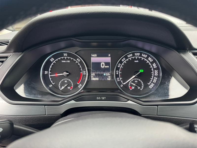 Škoda Superb 2.0 tdi DSG