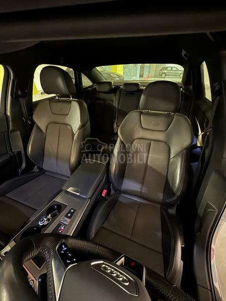 Audi A6 2S-LINE BLACKEDITION