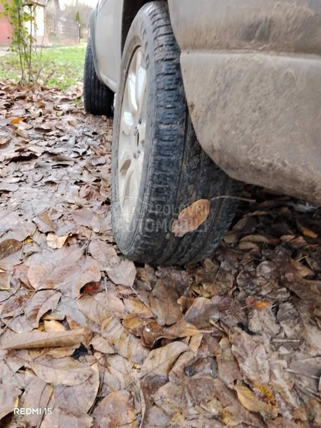 Goodyear 235/60 R18 Zimska