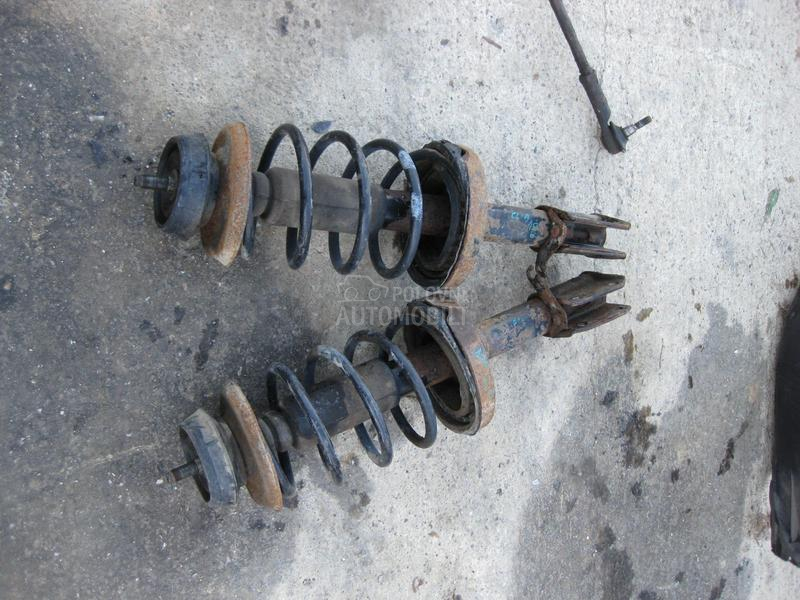 Prednji amortizeri sa oprugama