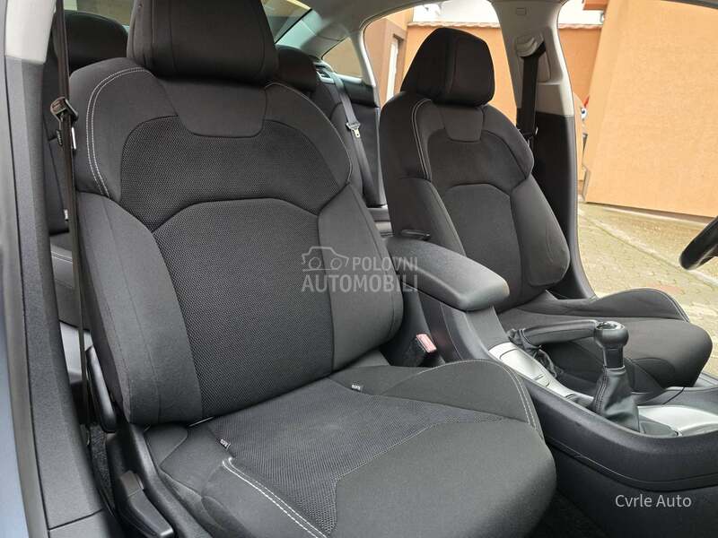 Citroen C5 NEMA BOLJI U SRB