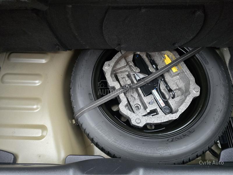 Citroen C5 NEMA BOLJI U SRB