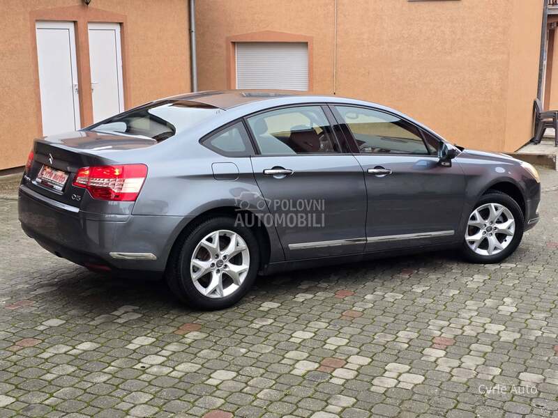 Citroen C5 NEMA BOLJI U SRB