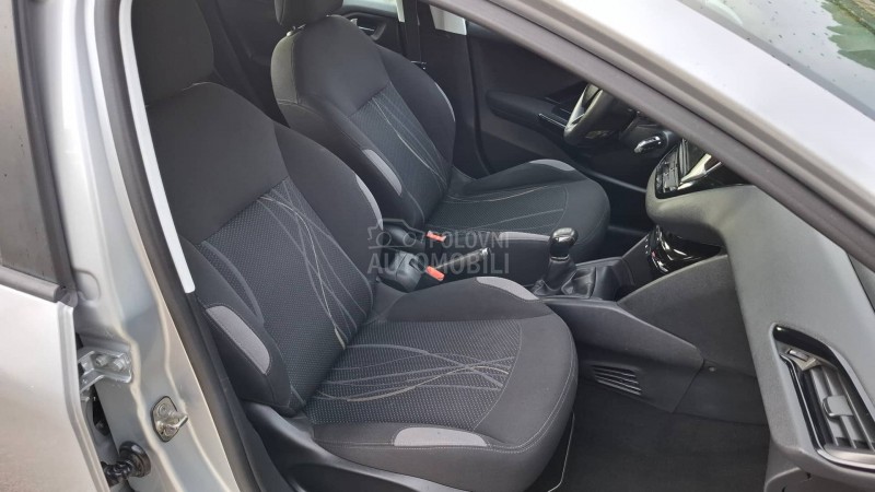Peugeot 208 1.4 HDI NOV, NOV