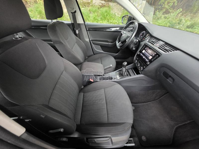 Škoda Octavia 1.6 TDI STYLE