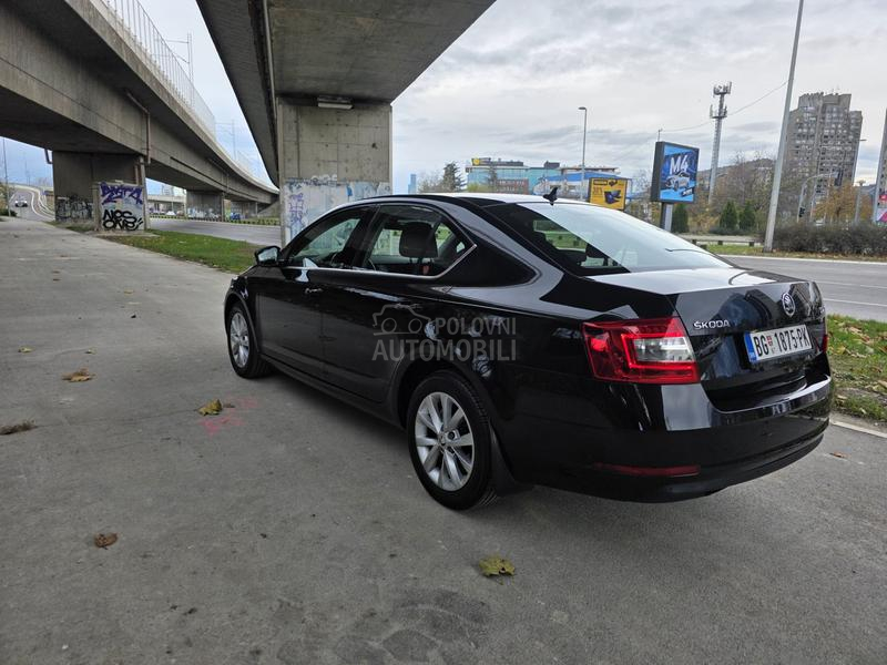 Škoda Octavia 1.6 TDI STYLE