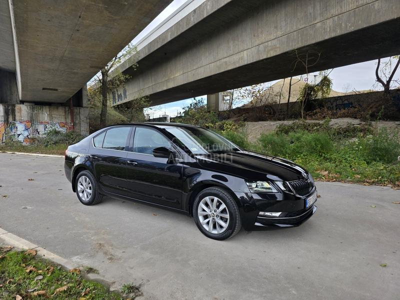 Škoda Octavia 1.6 TDI STYLE