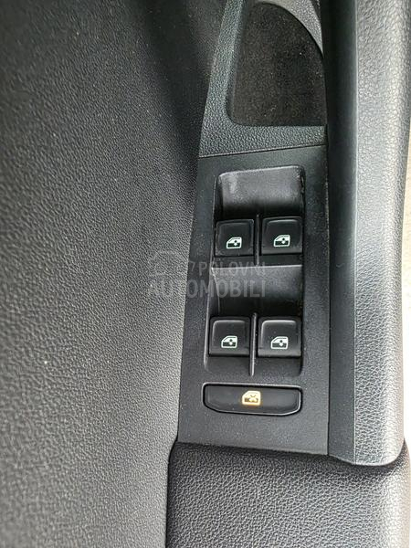 Škoda Octavia 1.6 TDI STYLE